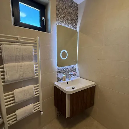 10 M9 Mamaia-sat Năvodari