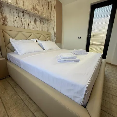 10 M9 Mamaia-sat Apartman